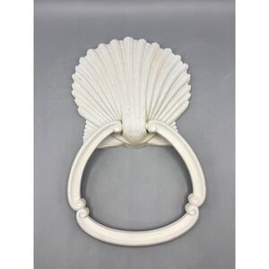 Vintage Syroco White Seashell Towel Ring Coastal Hollywood Regency Wall Decor